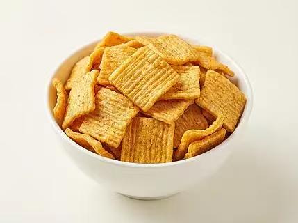 网红解馋小零食办公室追剧必备