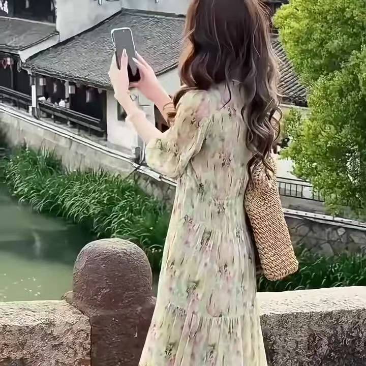 2026夏季雪纺碎花连衣裙