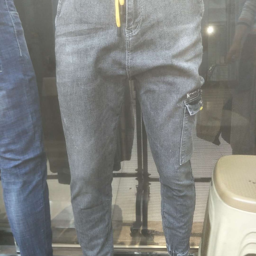 男韩版时尚工装小脚牛仔裤黑灰色...